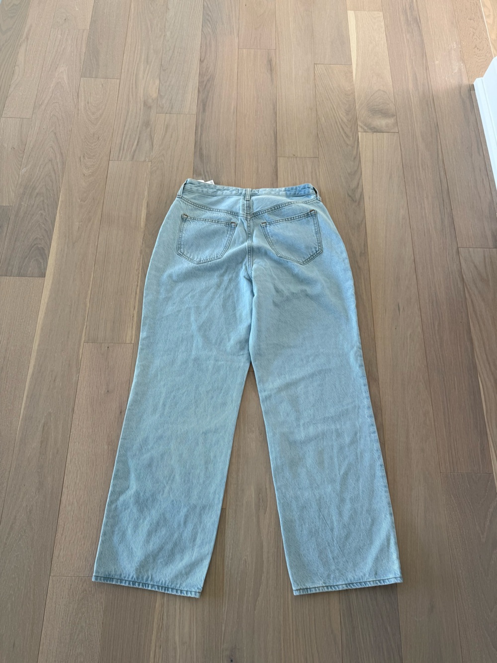 BRAND NEW WITH TAGS Abercrombie Curve Love High Rise Loose Jeans - Picture 4 of 4